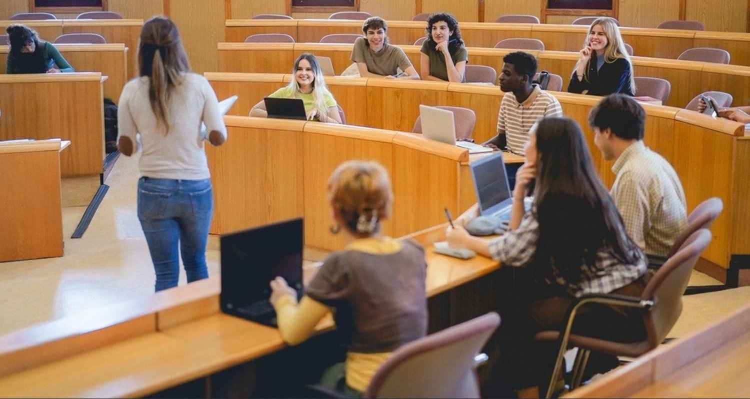Why Choose City University Ajman? A Guide for Prospective Students
