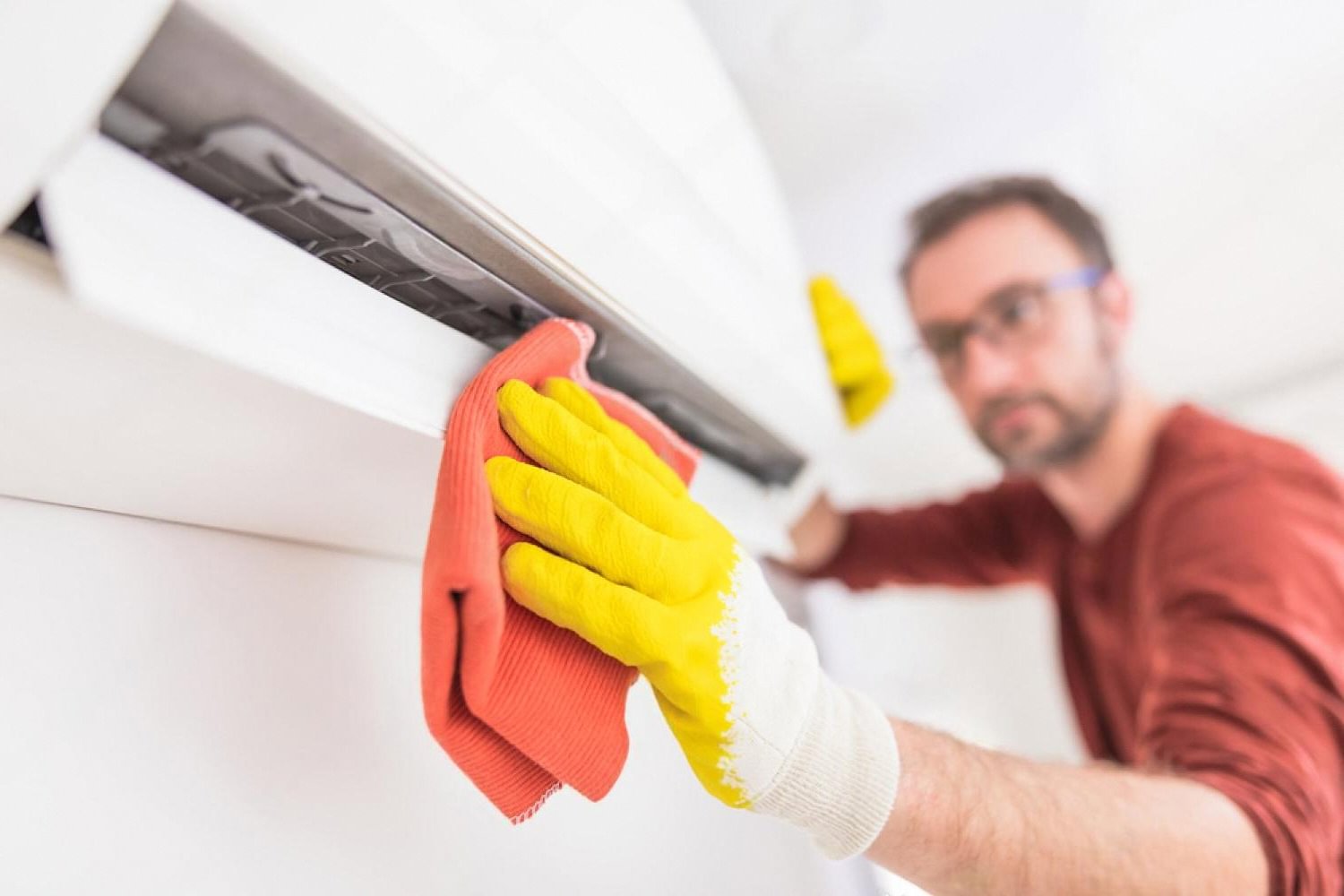How Much Mold Really Builds Up in Dubai’s Humid Coastal Homes